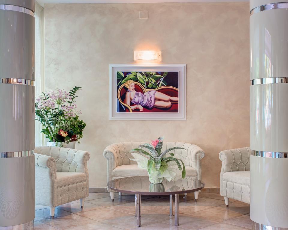 Hotel Continental Gatteo a Mare Luaran gambar